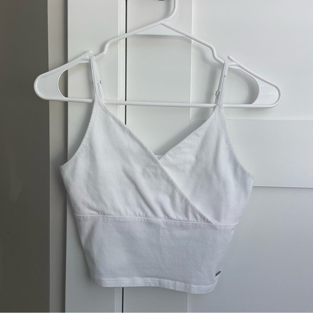 white hollister tank